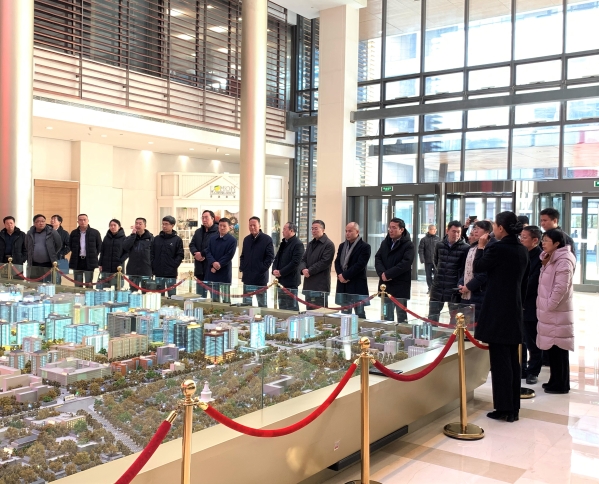 Τ�¹ٷ���վͶ�ʹ�˾Я�ֻ����ظ����ڽֵ���