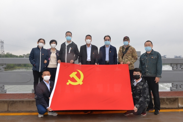 聚焦公司主业  凝聚前锋力量