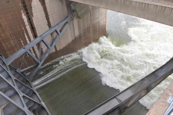 聚焦公司主业  凝聚前锋力量