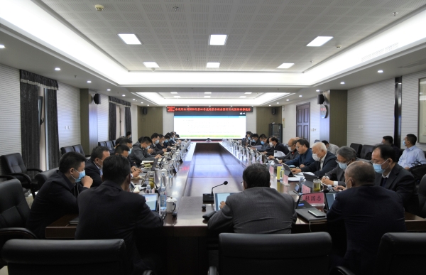 ��˾�ٿ�����ʱ����Ӫ�������ߡ����ճ�����Ӫ���ᡱ��ƶ���