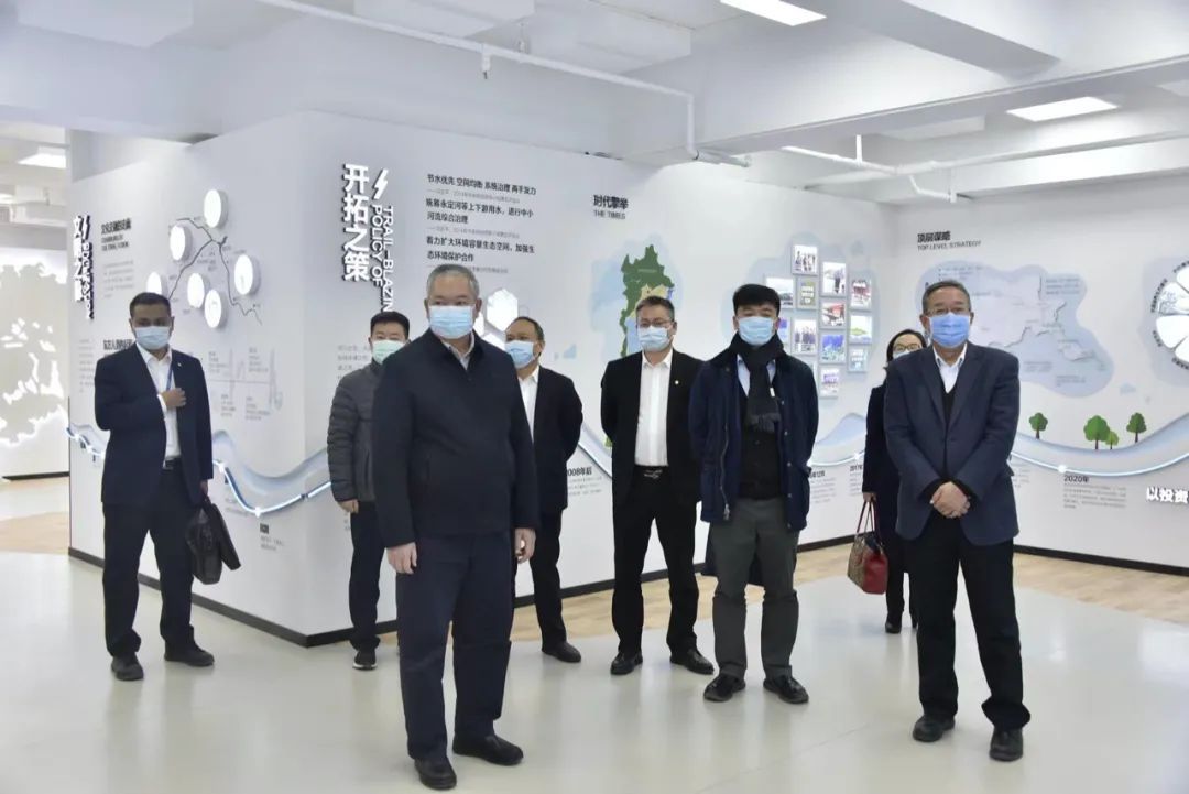 ��˾��Ҫ�����������׳����������չ����ί���������Ρһ��