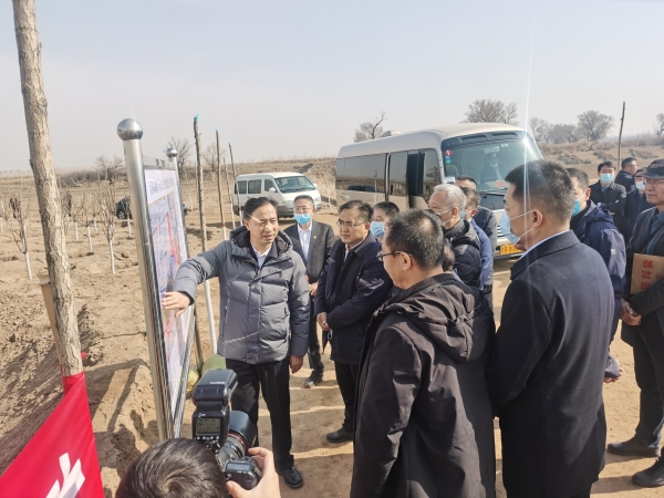 山西省委常委、包头市委书记卢东亮调研包头区域在建工程