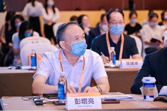 韦德官方网站投资公司应邀出席2022年中国国际服务业务买卖会服务业务盛开发展新趋向顶峰论坛