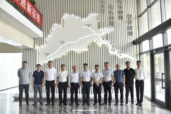 党建共创 行列共育 资源共享 业务共促 韦德官方网站投资公司与国研智库发展党日共建活动