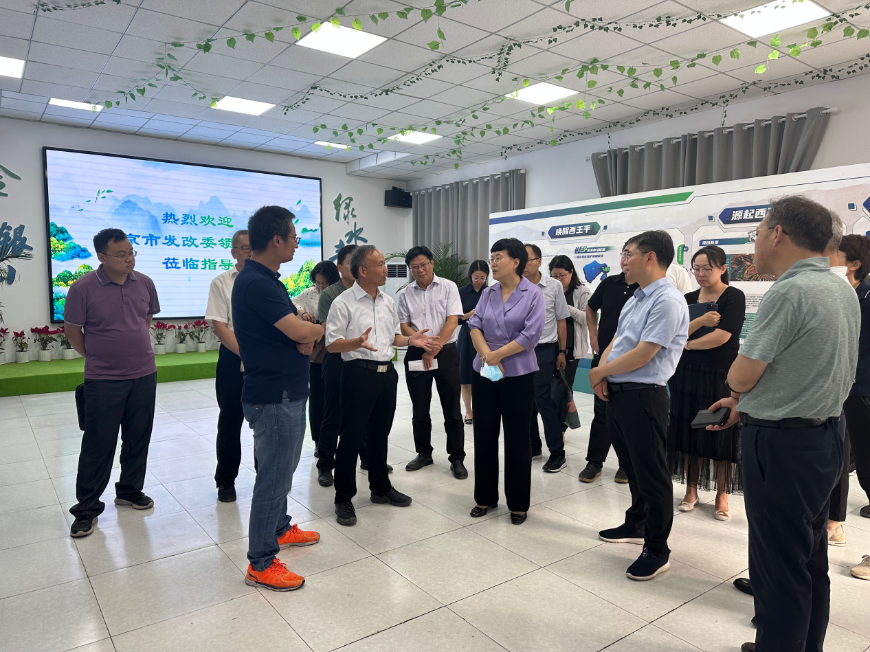 �����з�չ����ί������������о�����·����ʽ��̬������Ŀ