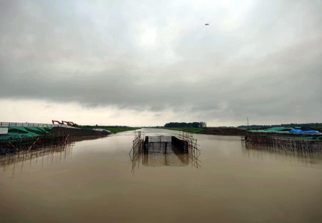 防汛一线 | 天津分公司拆建围埝1900余米 疏洪抢险如饥似渴