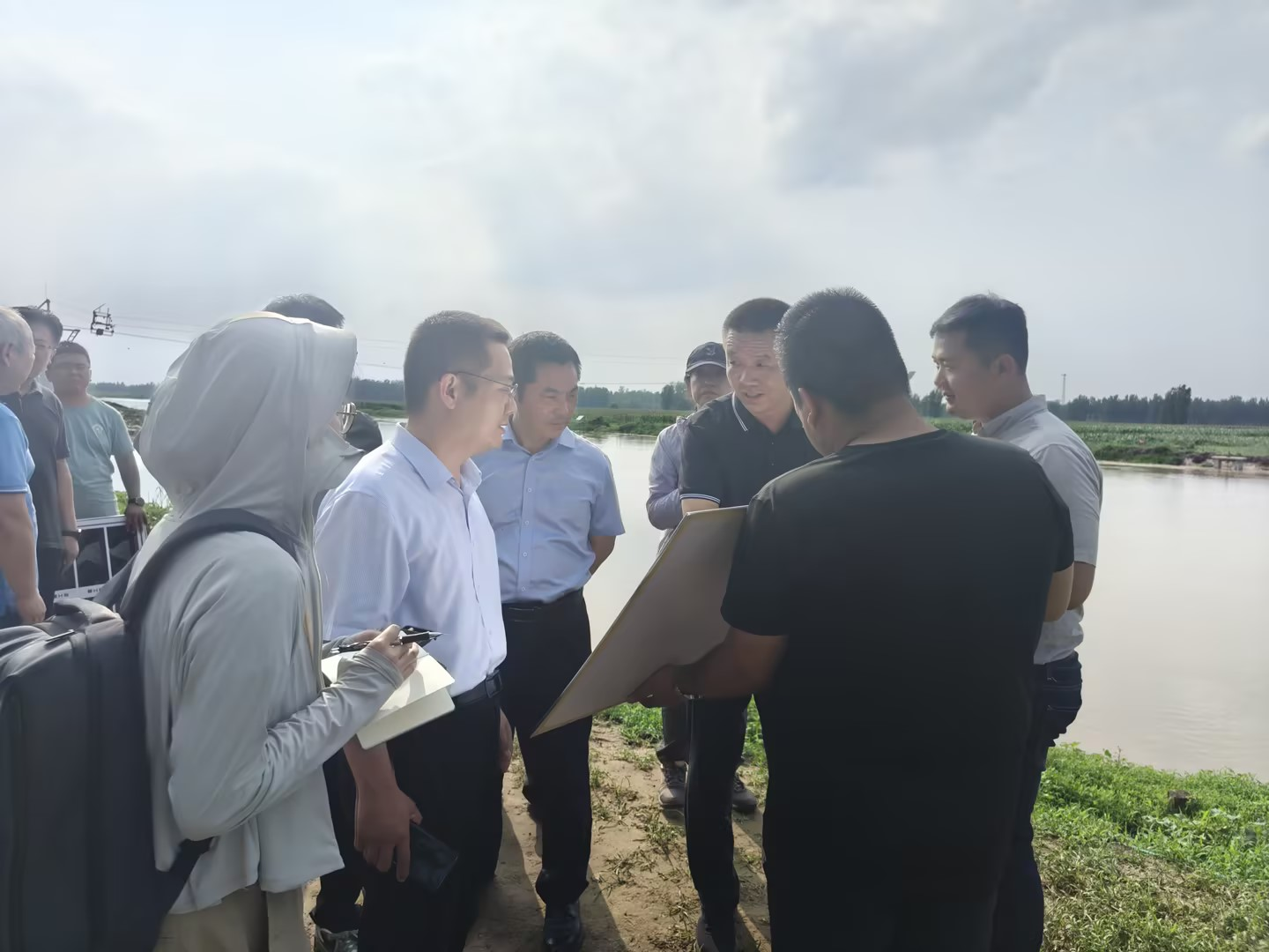 �����ί��ίפˮ�����ͼ�����һ��Ѳ��Ա�������鳭�����Τ�¹ٷ���վ���������Ѵ���