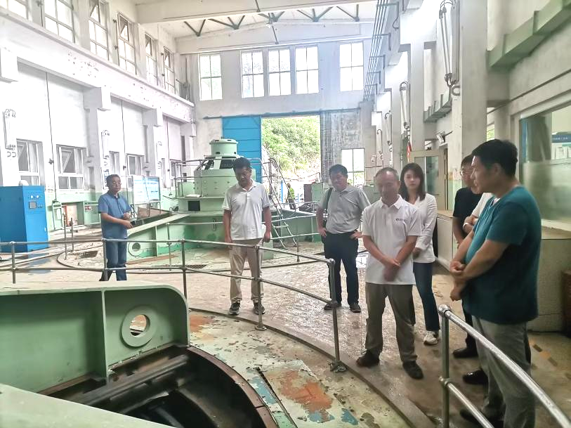 ��˾��Ҫ������Τ�¹ٷ���վɽϿ�ε����ֺ��·���ʸ�ԭ����