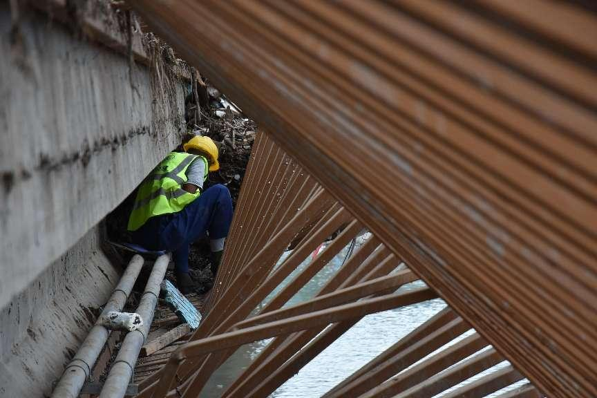 ֻ����Ϧ  ��ս��ʤ���������ֹ�˾ȫ����Ӯ��ͷ����·Ӧ�����ʡ��չ�ս��