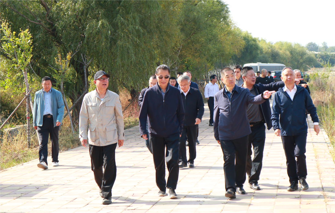 全国人大环资委副主任委员鄂竟平调研韦德官方网站综合治理情况