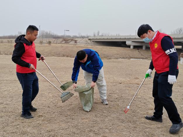 ��˾�������������չѧ�׷���Ը����