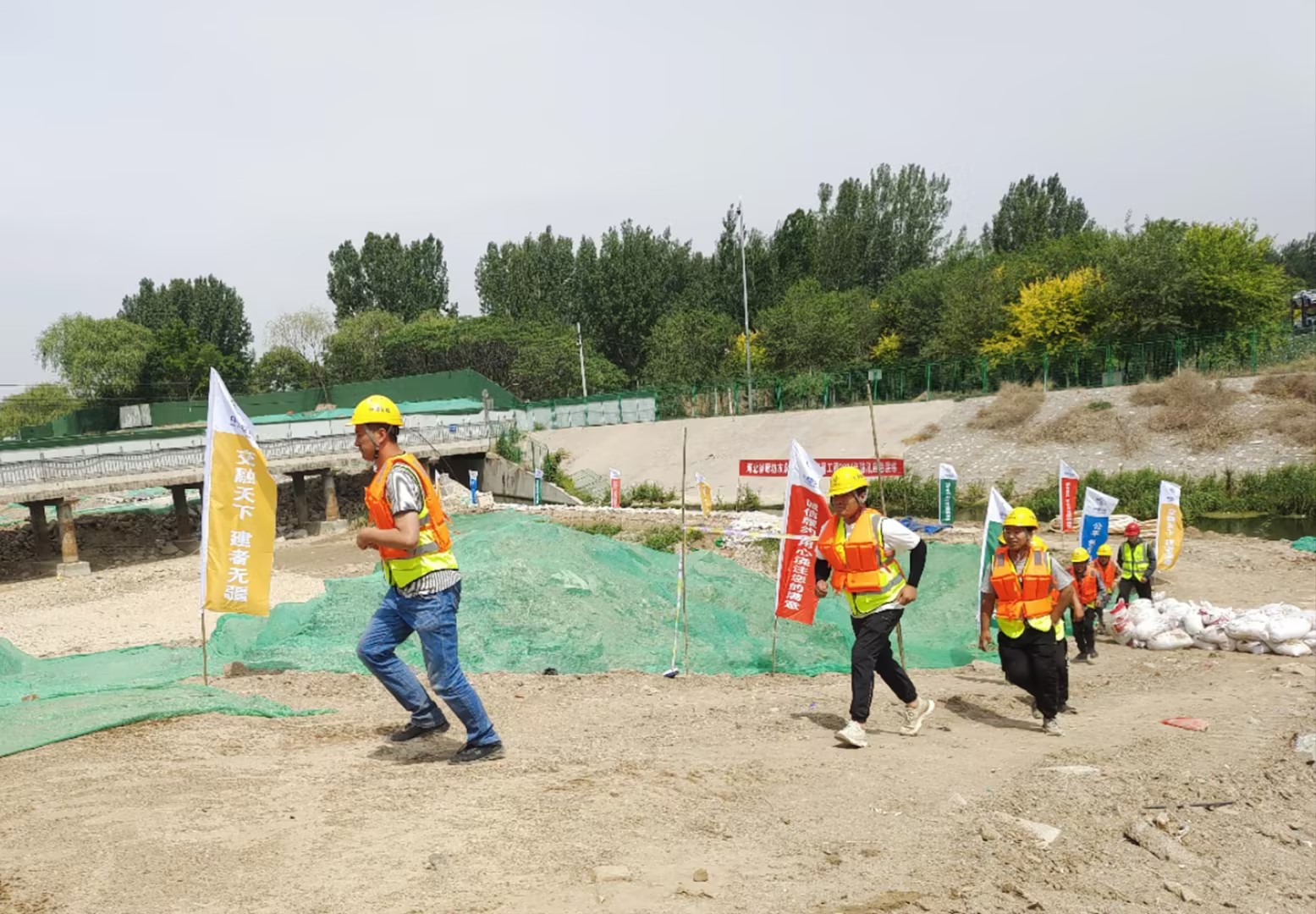 �ٷڷֹ�˾ | �ٷ������ڽ���Ŀ��չ��ѴӦ������