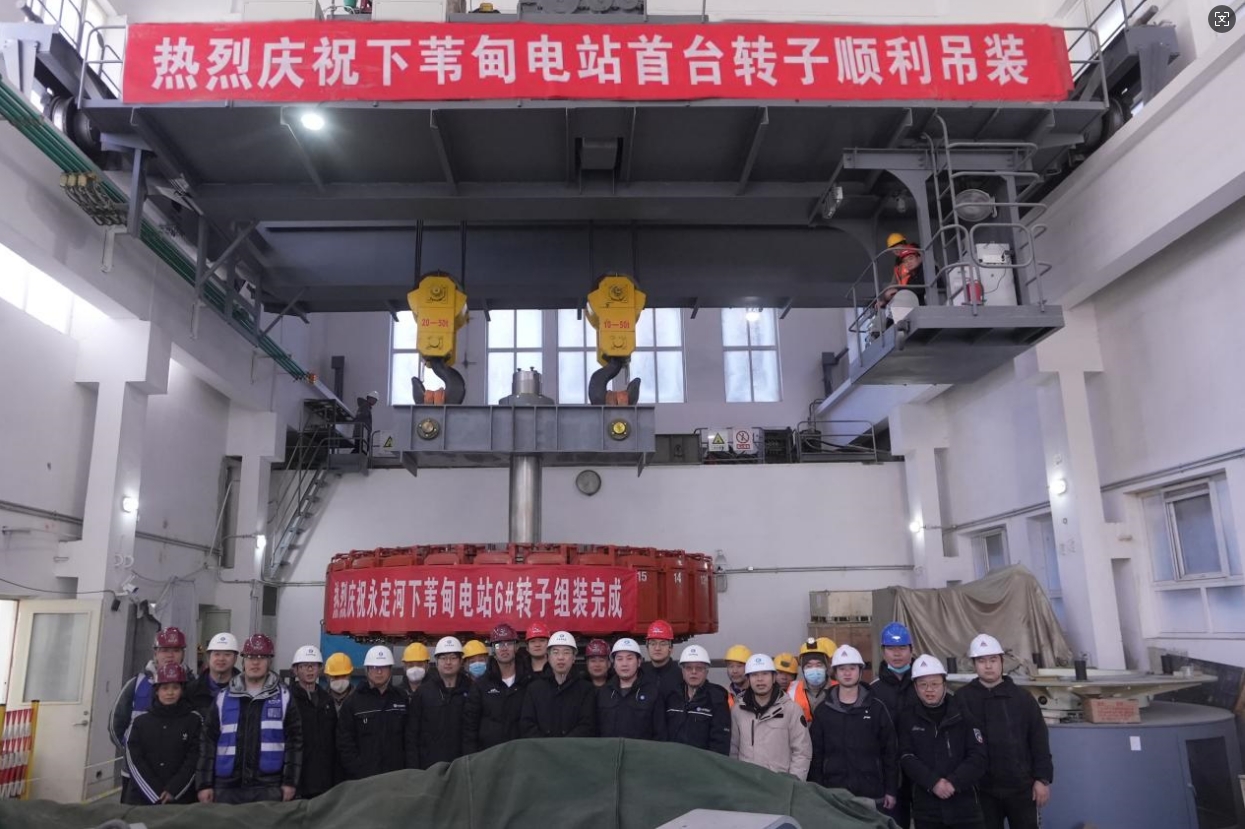 һ�ߴ��� | ��έ���վ��̨����ת��˳��ʵ�ֵ�װ