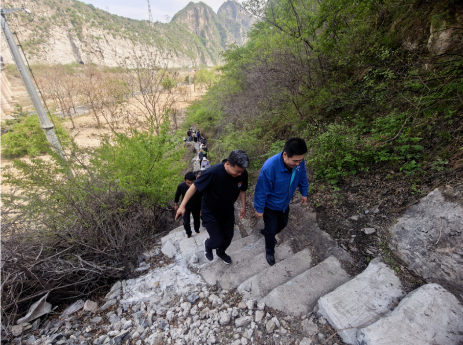 һ����ɽ�й��� ǧ����������ġ�����˾������֯�ܲ���Ա��չ������ѧʵ�ʻ