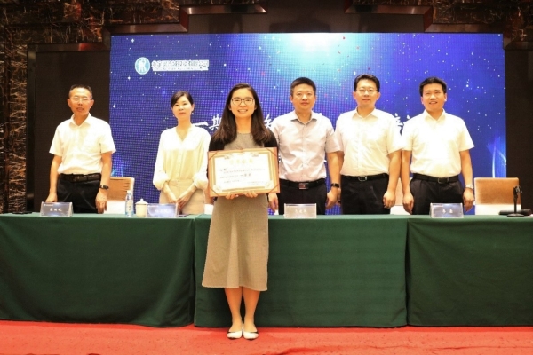 ѧ��Ϊʦ ����Ϊ��