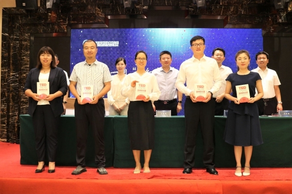 ѧ��Ϊʦ ����Ϊ��