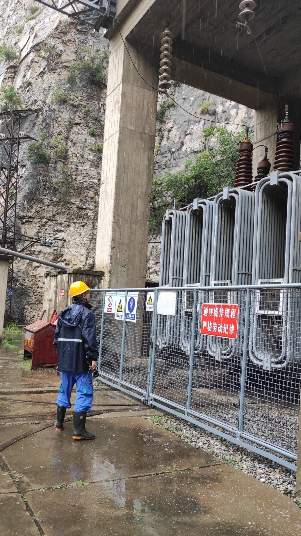 ǿ���������豸Ѳ�Ӳ鳭1