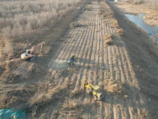 �ٷڷֹ�˾��Ԫ������ʩ��æ ����һ������Ϧ